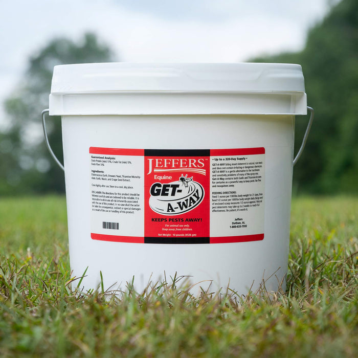 Jeffers Equine Get - A - Way Feed - Thru Biting Insect Deterrent - Jeffers - Farm & Ranch Supplies > Pest Control