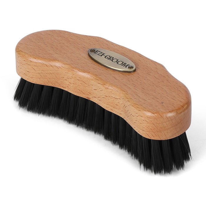 Shires Ezi - Groom Premium Horse Face Brush – Soft Synthetic Bristles, Ergonomic Beech Wood, Lacquered Finish - SEP2C5 - Brown - 1