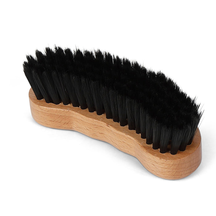 Shires Ezi - Groom Premium Horse Face Brush – Soft Synthetic Bristles, Ergonomic Beech Wood, Lacquered Finish - SEP2C5 - Brown - 2