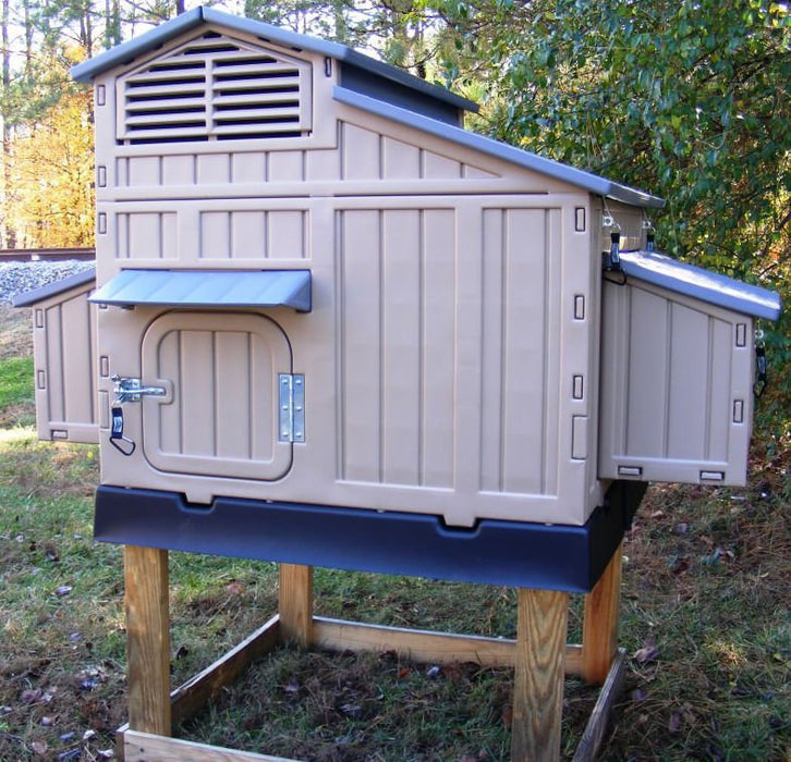 Snap Lock Large Chicken Coop - Jeffers - Poultry Supplies > Poultry Supplies